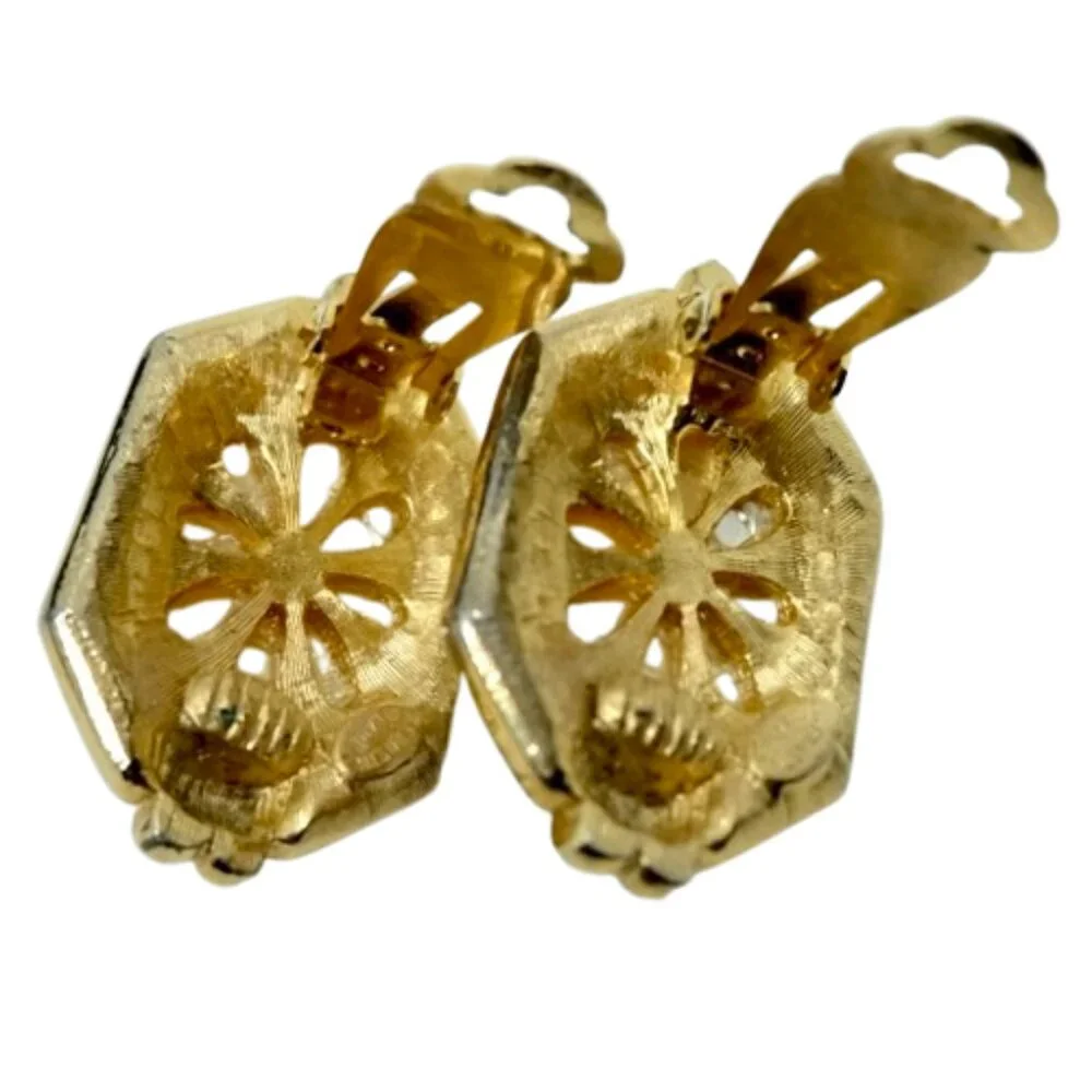 KENNETH JAY LANE~Vintage 90s~MABE PEARL & RHINESTONE GOLD PLATED CLIP EARRINGS - Picture 2 of 5